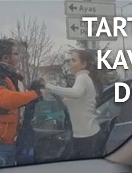 Kurye ile kadın sürücü tekme tokat birbirine girdi!